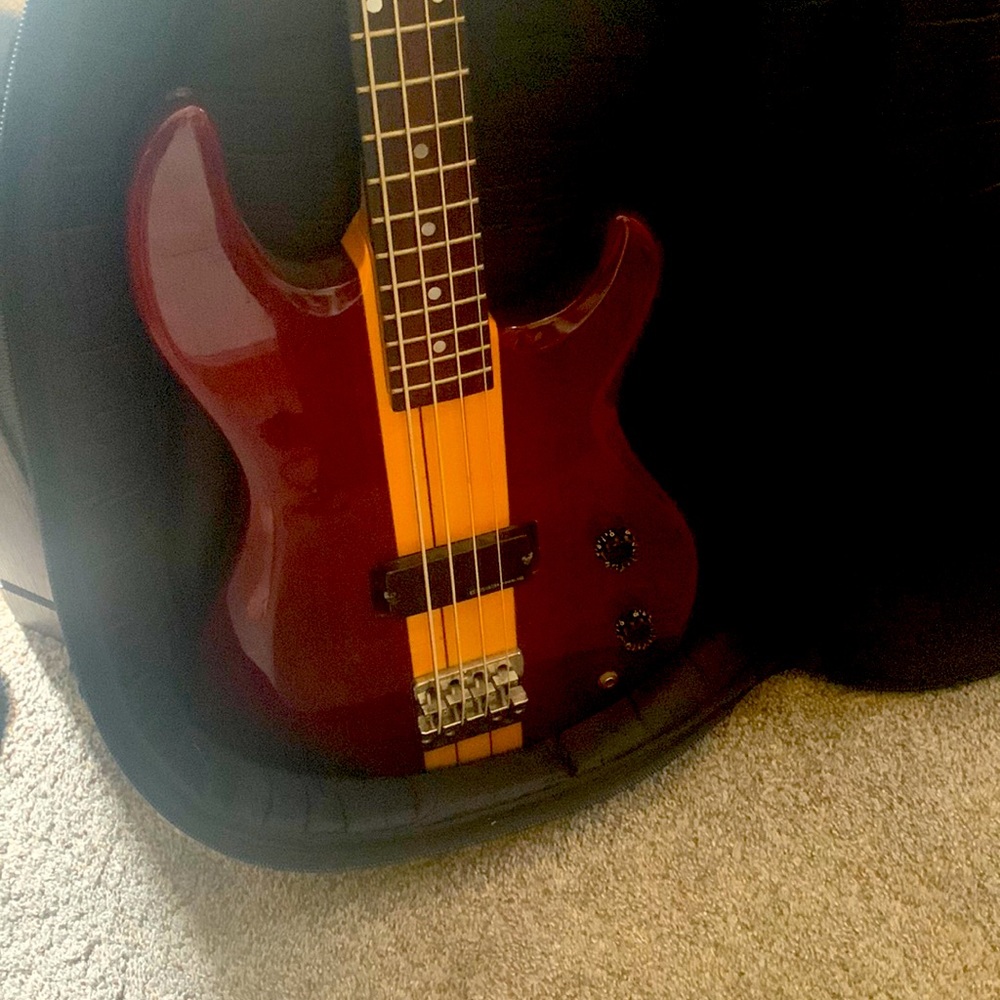 Bass Guitar with Amp